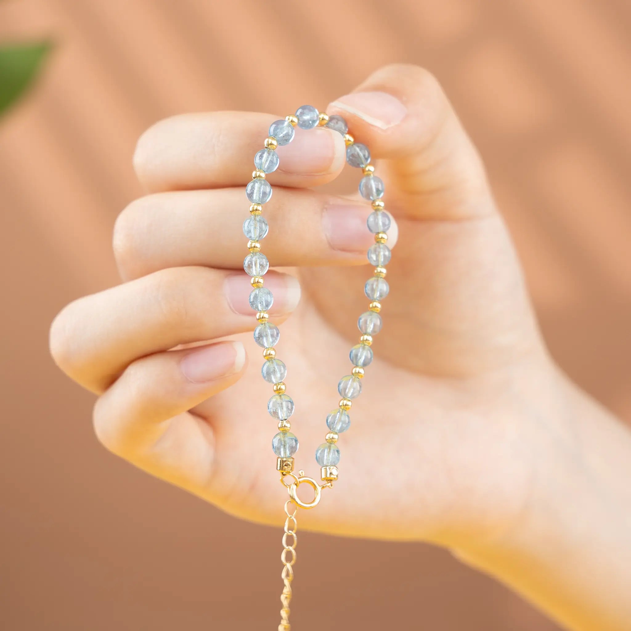 Elemental Wave Gemstone Beaded Bracelet - Aquamarine
