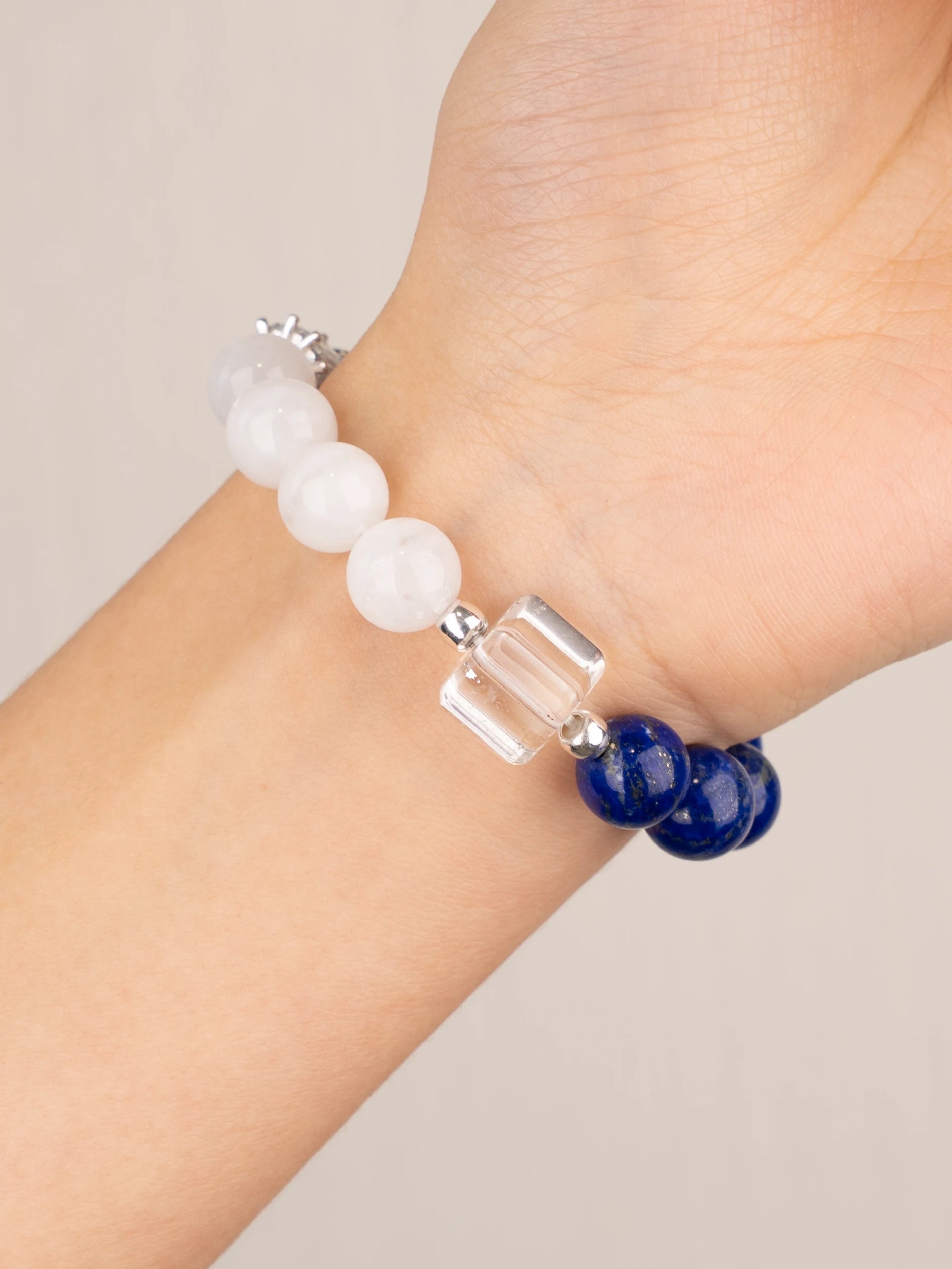 SENLLY Midnight Square - Beaded Stretch Bracelet with Lapis Lazuli, White Agate & Black Agate, Handmade Natural Stone Jewelry with Square Gem Accent