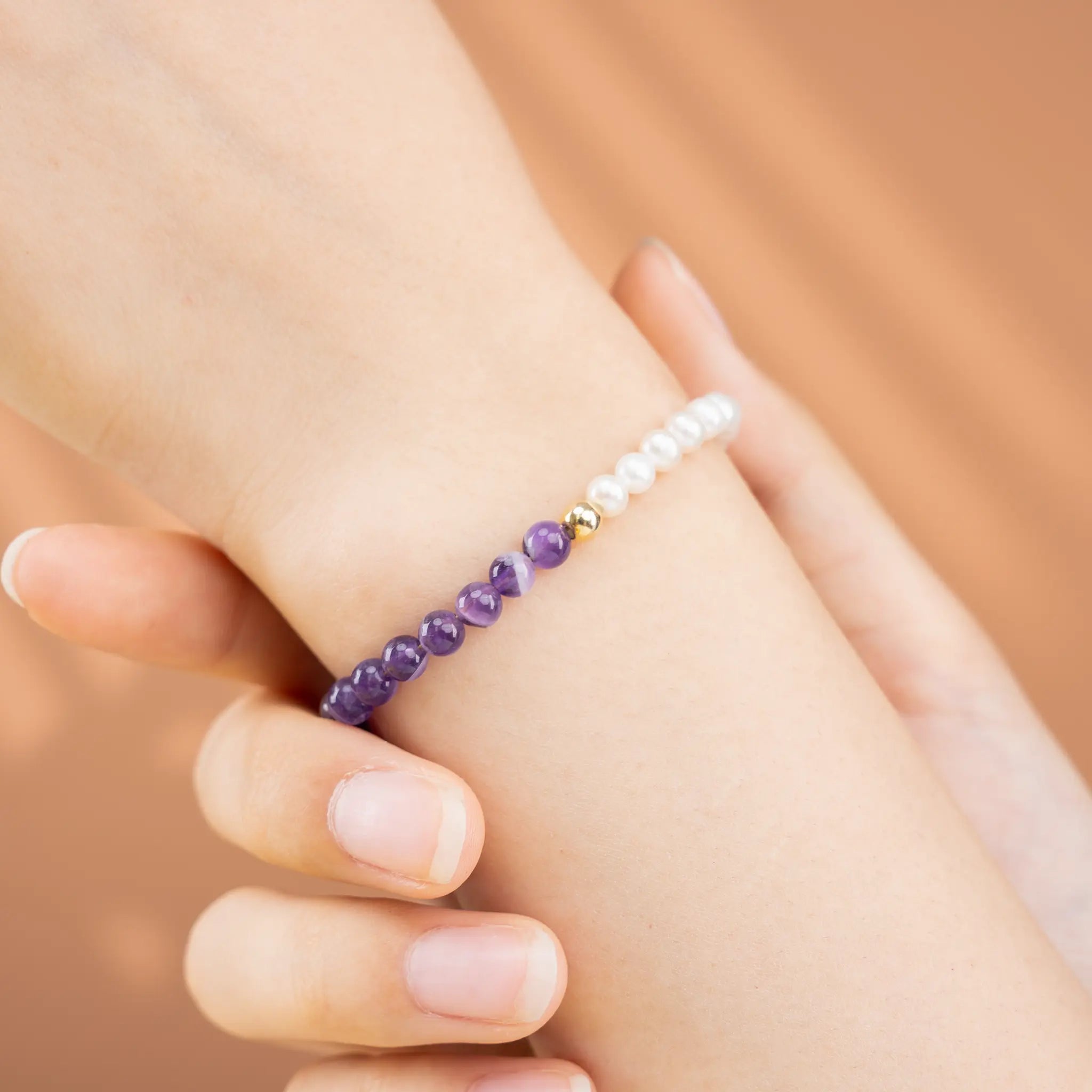 Dual Essence Gemstone Beaded Bracelet - Ice Cracked Amethyst & Pearl