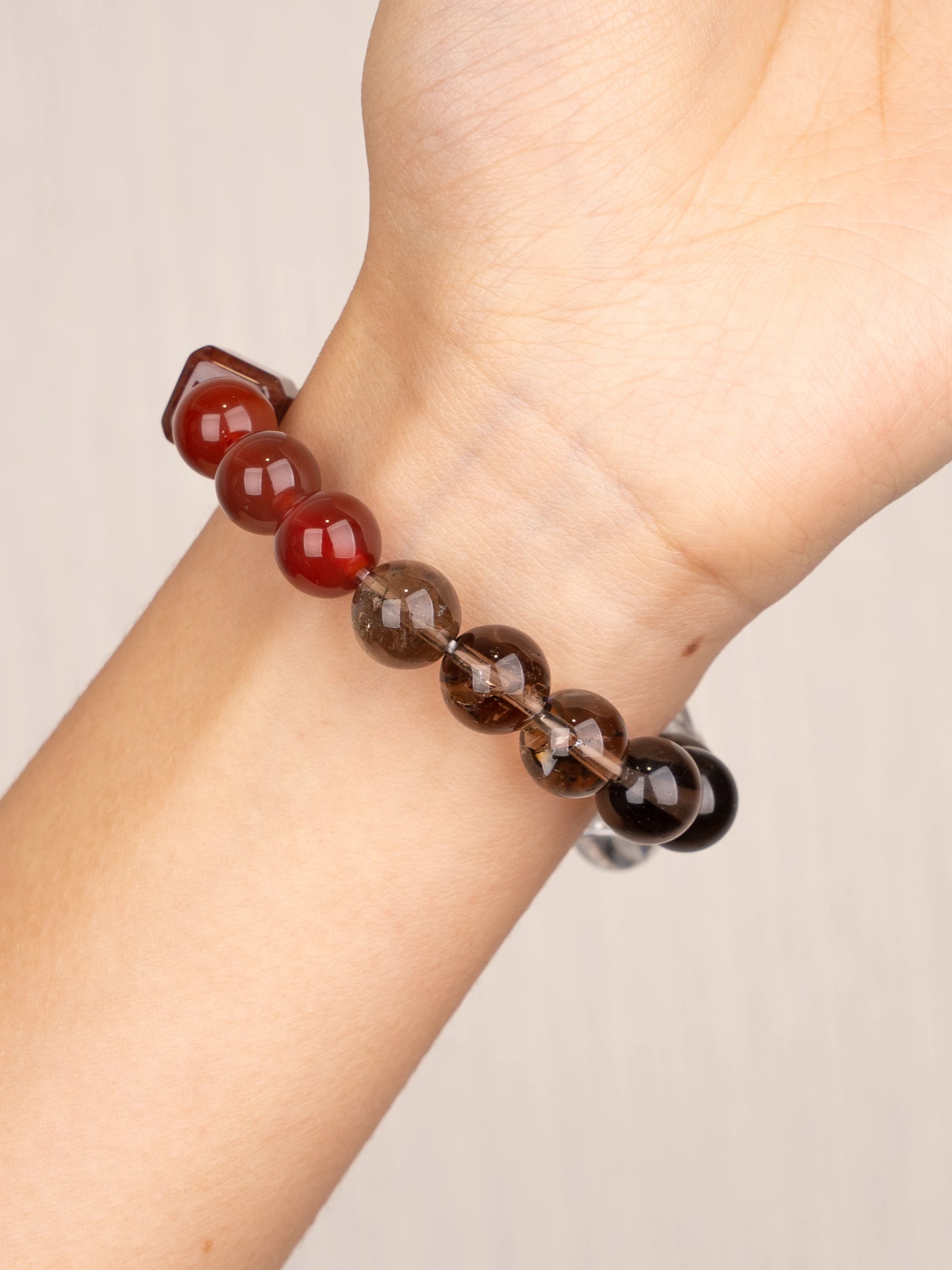 SENLLY Radiant Ember - Beaded Stretch Bracelet with Natural Red Agate, Hematoid Quartz & Smoky Quartz, Handcrafted Natural Stone Jewelry for Balance, Strength & Clarity