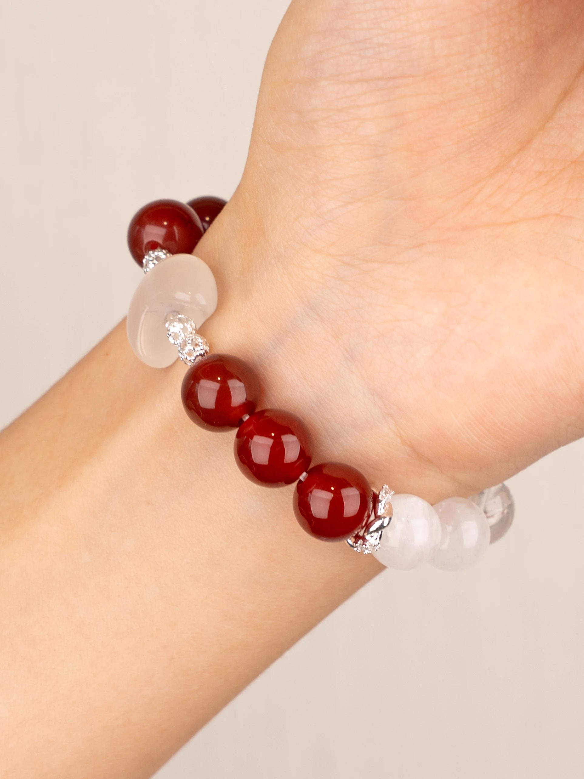 SENLLY Lunar Grace - Natural Red Agate & White Agate Beaded Bracelet, Handcrafted Natural Stone Jewelry for Calm, Strength & Emotional Balance