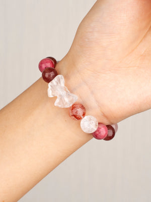 SENLLY Rosy Flutter - Beaded Stretch Bracelet with Natural Strawberry Quartz, Hematoid Quartz & Rose Quartz, Handcrafted Natural Stone Jewelry for Love, Clarity & Emotional Harmony