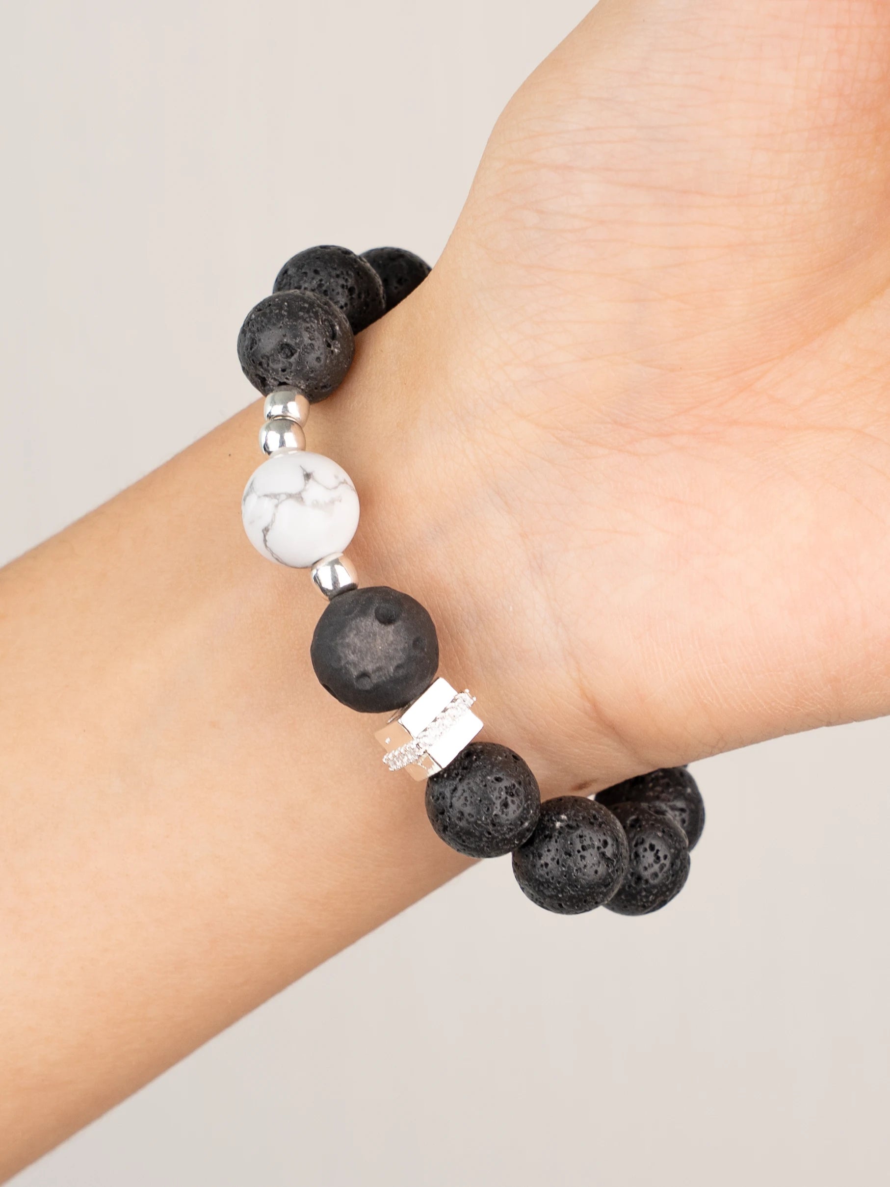 SENLLY Shadow Guardian - Beaded Stretch Bracelet with Natural Lava Rock, Silver Obsidian & Howlite, Handcrafted Natural Stone Jewelry for Strength, Focus & Grounding