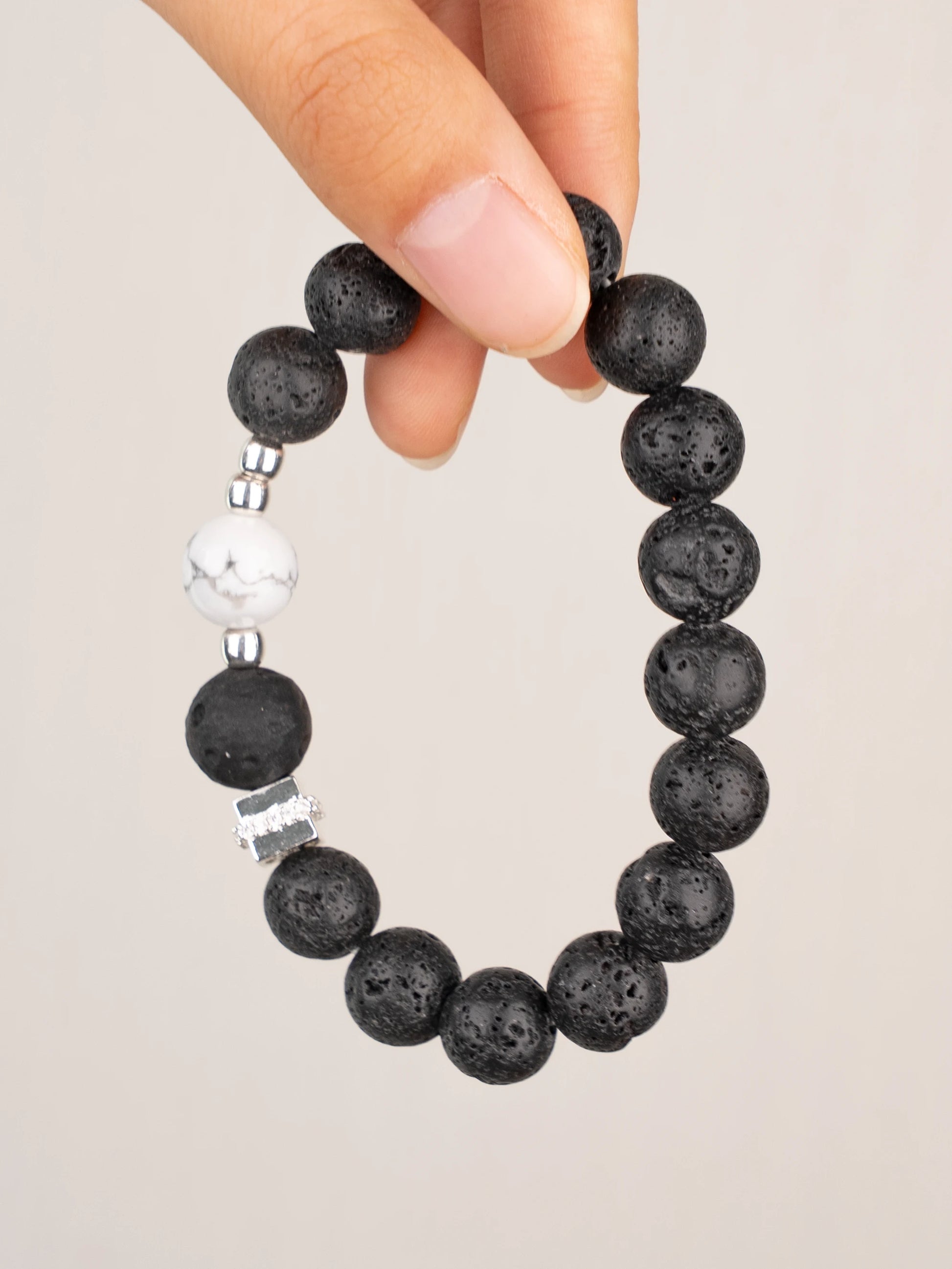 SENLLY Shadow Guardian - Beaded Stretch Bracelet with Natural Lava Rock, Silver Obsidian & Howlite, Handcrafted Natural Stone Jewelry for Strength, Focus & Grounding