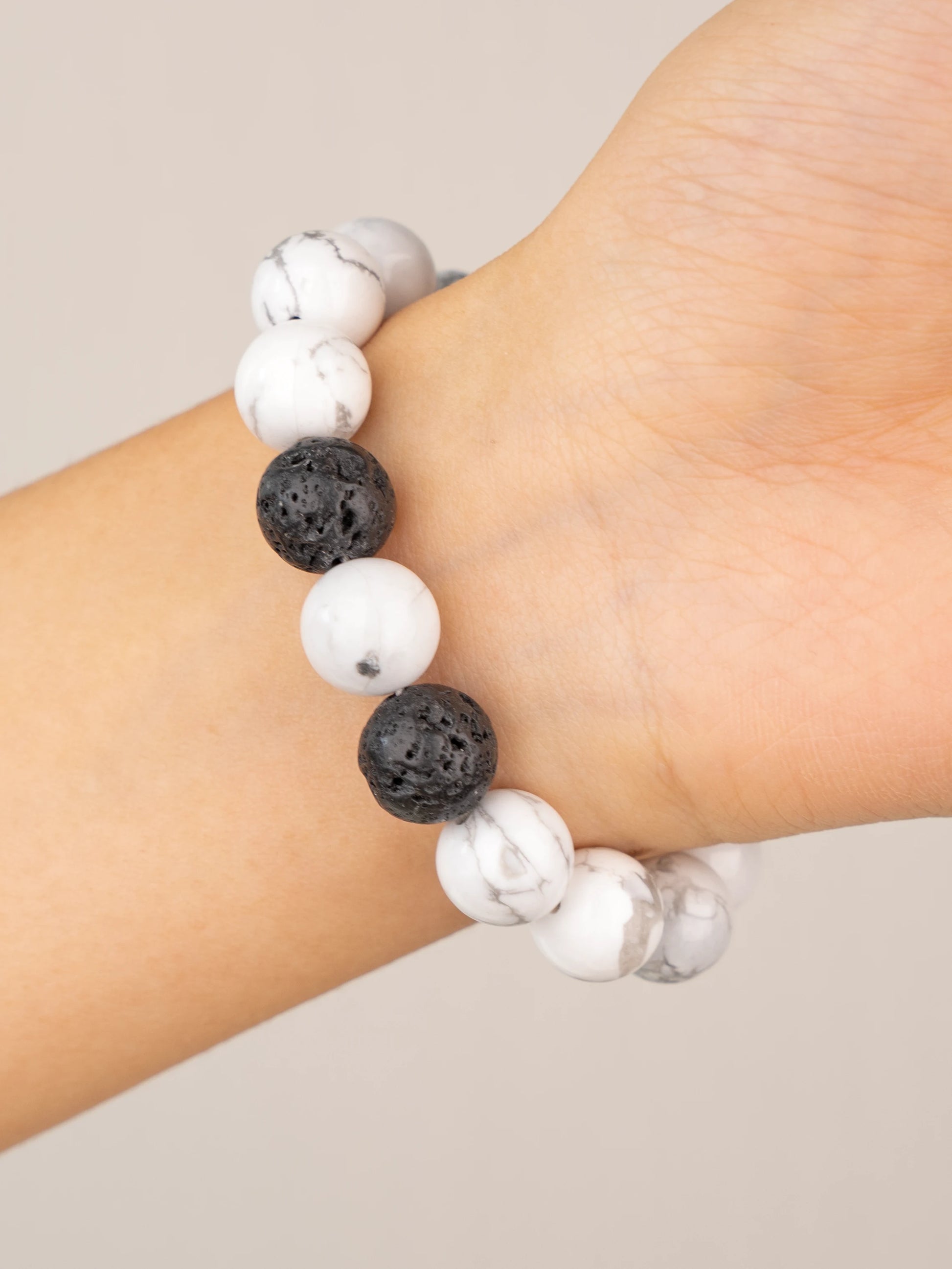 SENLLY Arctic Calm - Beaded Stretch Bracelet with Howlite & Lava Rock, Handcrafted Natural Stone Jewelry for Peace, Clarity & Grounding