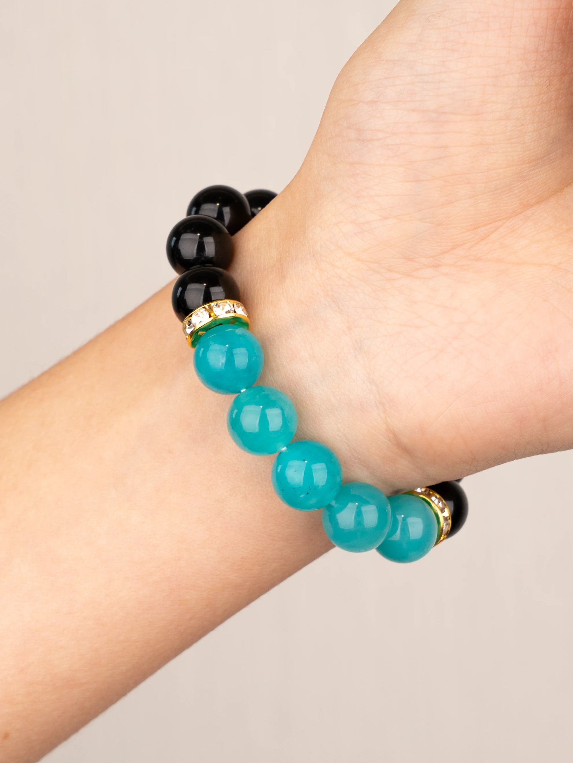 SENLLY Aqua Balance - Beaded Stretch Bracelet with Black Agate & Amazonite, Handmade Natural Stone Jewelry for Calm, Clarity & Emotional Balance