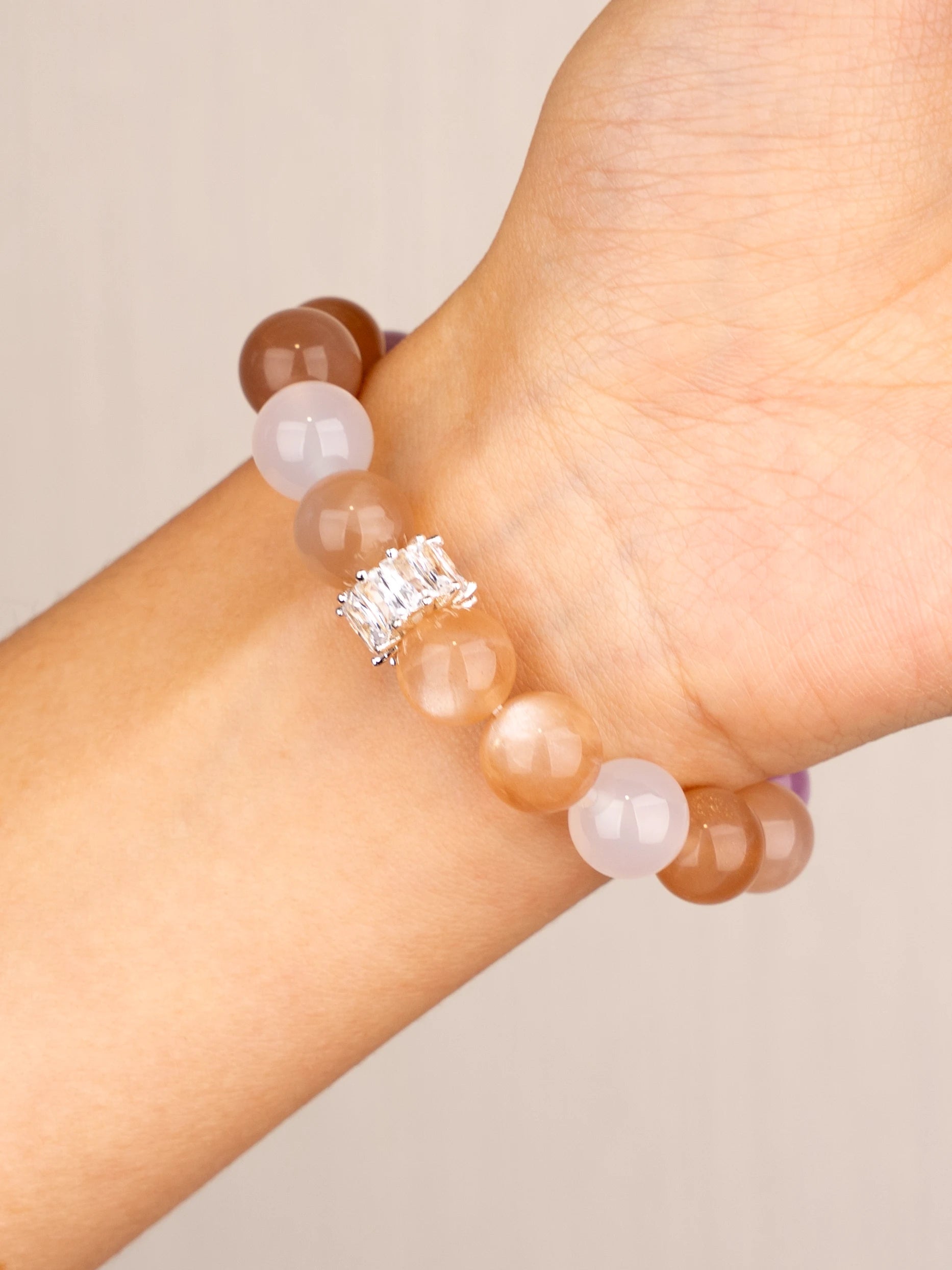 SENLLY Golden Dawn - Beaded Stretch Bracelet with Natural Sunstone, Kunzite & White Agate, Handcrafted Natural Stone Jewelry for Warmth, Joy & Emotional Balance
