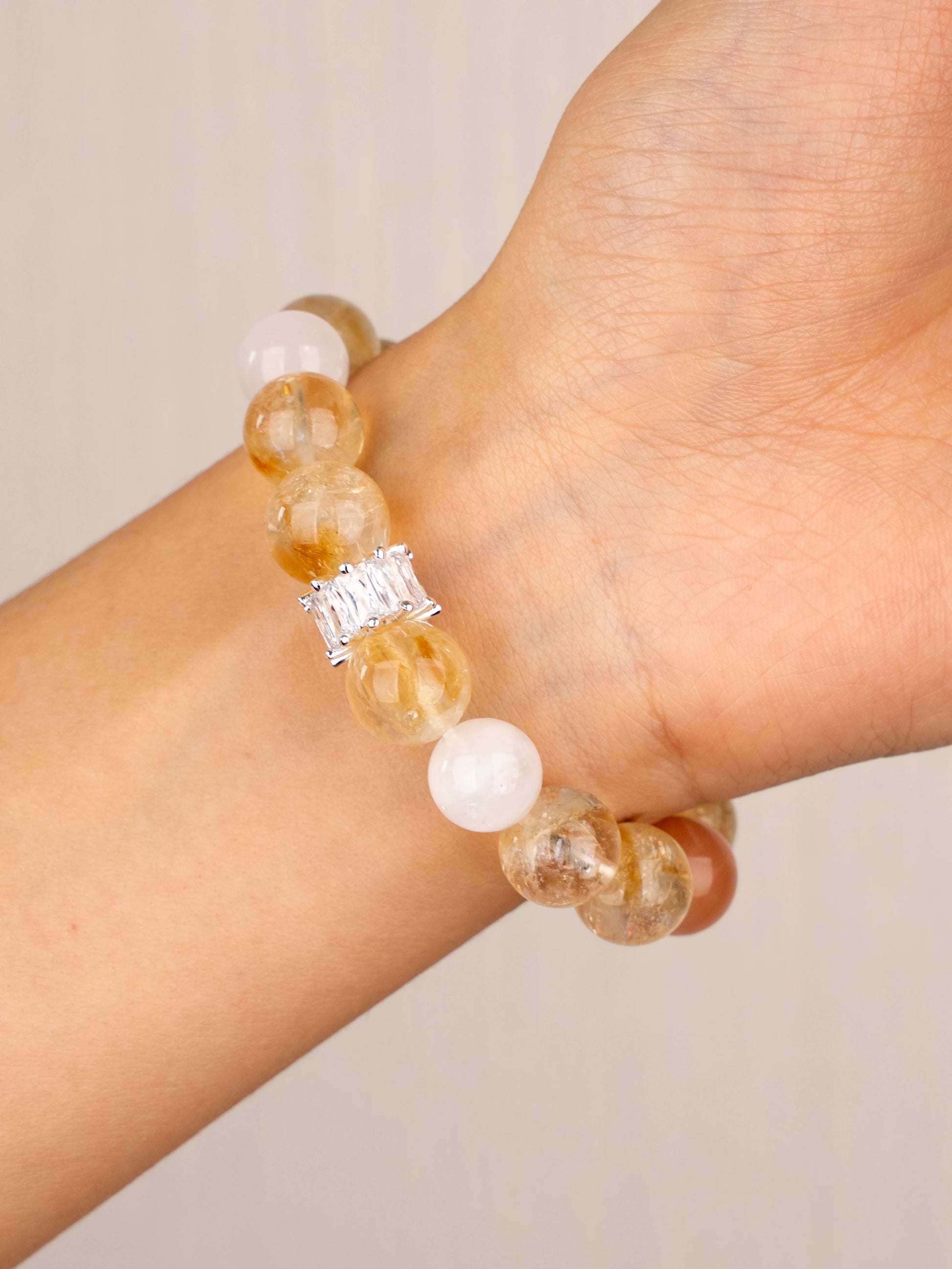 SENLLY Amber Glow - Beaded Stretch Bracelet with Natural Citrine, Sunstone & White Agate, Handcrafted Natural Stone Jewelry for Joy, Confidence & Positive Energy