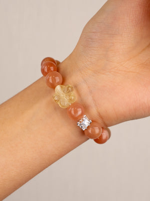 SENLLY Amber Bloom - Beaded Stretch Bracelet with Sunstone & Carved Flower Citrine, Handmade Natural Stone Jewelry for Warmth, Balance & Renewal