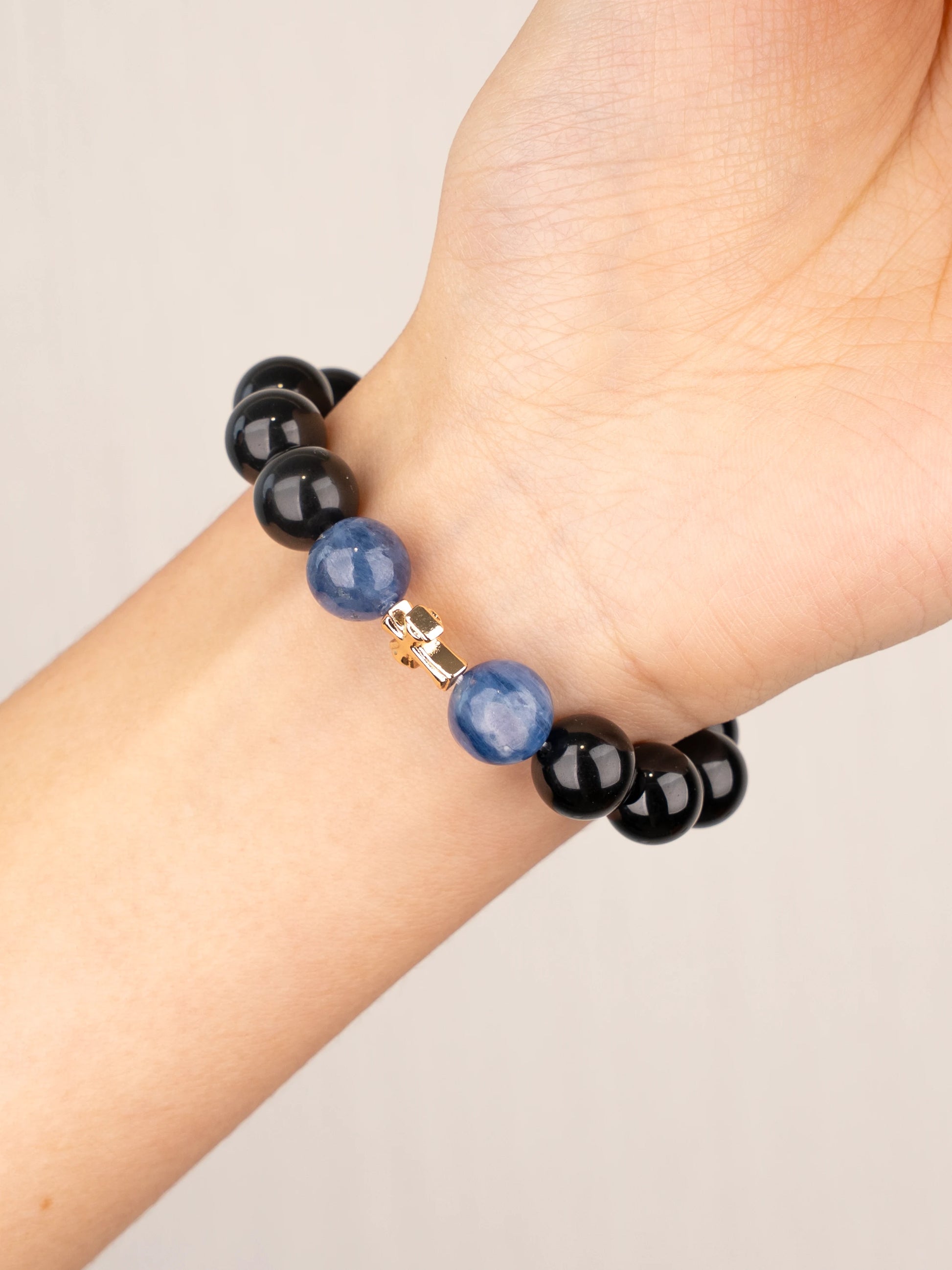 SENLLY Midnight Clarity - Beaded Stretch Bracelet with Kyanite & Black Agate, Handcrafted Natural Stone Jewelry for Focus, Strength & Modern Style