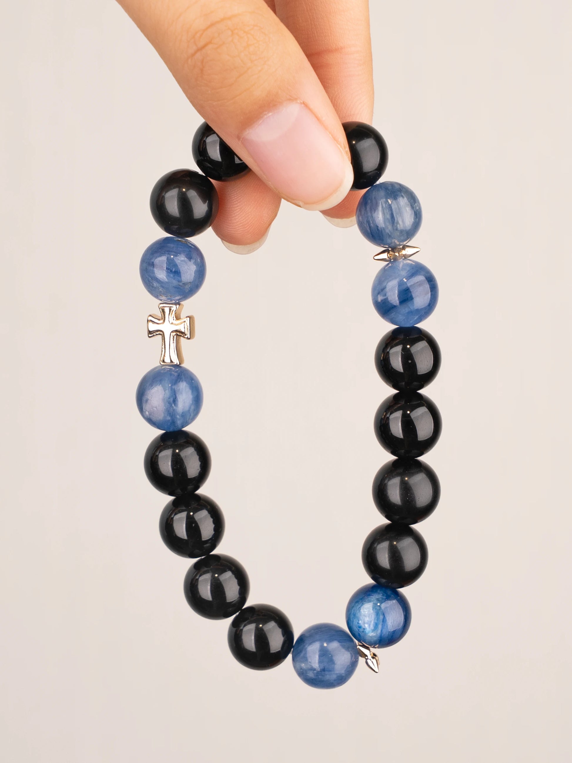 SENLLY Midnight Clarity - Beaded Stretch Bracelet with Kyanite & Black Agate, Handcrafted Natural Stone Jewelry for Focus, Strength & Modern Style