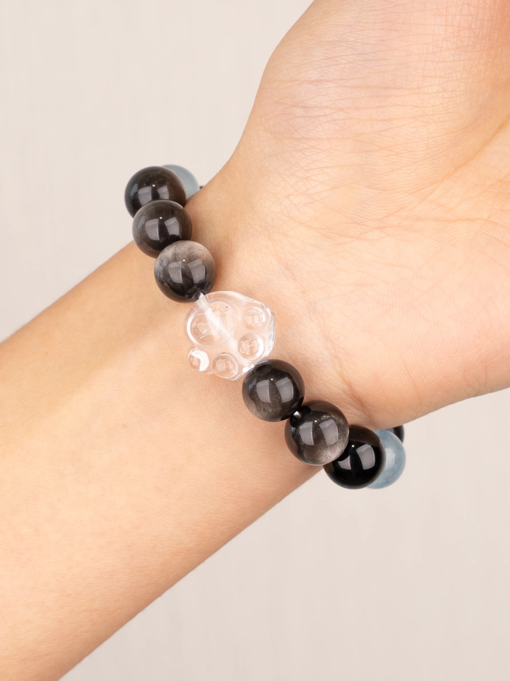 SENLLY Misty Coast - Beaded Stretch Bracelet with Natural Clear Quartz, Smoky Quartz, Aquamarine, Green Strawberry Quartz & Silver Obsidian, Handcrafted Natural Stone Jewelry for Clarity, Calm & Emotional Balance